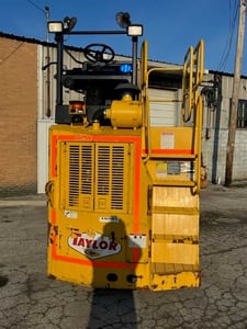 55000 lb. Taylor Machine Works #PT-550-01, die lift, 130 HP @ 2200 RPM, Cummins QSB4.5 diesel engine, 2014