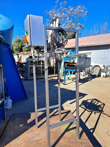 automatic stainless steel 3 head pickle filling ma, for filling of liquid juice, 3 Burterk 2/2 angle seat