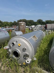 1000 gallon ITT Industries, 316L Stainless Steel jacketed pressure vessel, 83/90 psi, dish top & bottom, 2004