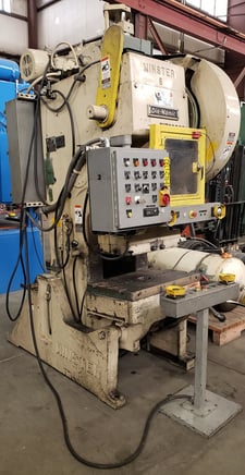 60 Ton, Minster #6D, 4" stroke, 16" Shut Height, 32" RL x 21" FB Bed, 45-90 SPM, air clutch & br., 1969
