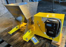 Scaletran #VMF, volumetric screw feeder w/Stainless Steel hopper & screw, 1/2" dia. x 36" long screw & tube