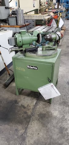 .4" to 1" Brierley #ZB25, drill grinder, 40-180° point angles, 6" x3/4" grinding wheel, 1982
