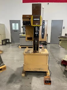 6 Ton, Haeger #HP6-B, hydraulic insertion press, 8.5" stroke, 18" throat, 3/8"-8.5" vertical upstroke