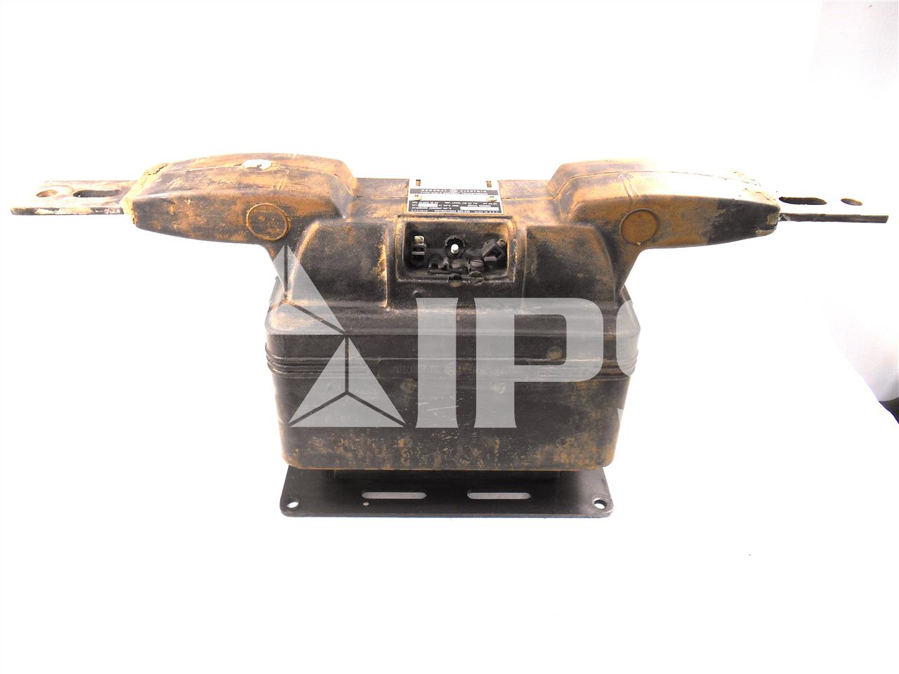 GE Jkm-5 Current Transformer 300:5 Bar Type