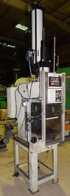 34 Ton, Farger &Joosten, multipower air/oil press, 7.9 stroke, 13" DL, 14" x 14" x 2" bed, 40" passline