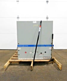 Image for 2000 Amps, General Electric, VB-7.2-500-3, Power Vac Circuit Breaker, 8.25 KV, 125 VDC