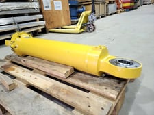 Komatsu Steering Cylinder El7952 For 830E Rock Trucks