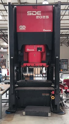 220 Ton, Amada #SDE-2025, servo-electric, 9.8" stroke, 50" x33" bed, 0-50 SPM, 2008, #29357