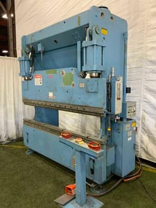 90 Ton, Cincinnati #90CB, hydraulic press brake, 8' overall, 78" between housing, 8" stroke, 15 HP, 2001