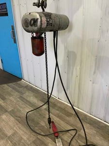 .5 Ton, CM #Load-Star, electric chain hoist, 10' lifing height, chain box, 8 FPM, 1/2 HP