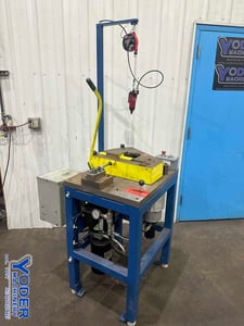 Hydraulic pig tail pin bender, 28" x23" table, manual clamping, 180&deg; die rotation, 1 HP