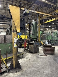 .5 Ton, P & H Spectrum, free standing jib crane & P & H powered hoist, 1000 lb.