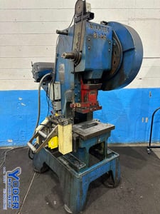 22 Ton, Minster #B1-22, gap press with Servo SMLT2 feed, 1-1/2" stroke, 9.75" Shut Height, 500 SPM