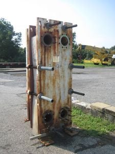 573 sq.ft., ITT Standard, PF45, 12713MM BTU/HR, 150 psi, Carbon Steel frame, Titanium plates