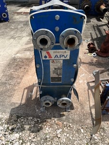 73 sq.ft., APV, PMT-13, (21) plate heat exchanger, 150 psi, 300°F, Carbon Steel frame, 316 Stainless Steel
