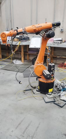 Kuka, kr- 20 r1810-2, 6-Axis, 23.9 Kg max payload, 1813mm max reach, rotating column, 2020
