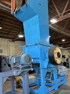 36" x 42" Open rotor granulator, 4 adjustable fly knives, 3 bed knives, 75 -150 HP