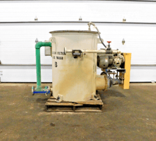 Cake wash tank with Carver pump 855-OH, 15 HP, 1475 RPM, 208-230/460 V.