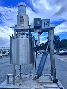 100 gallon Lee #1000D12T, Vacuum Rated Kettle, 90 PSI @ 332&deg;F, 20 HP, 480 V., 3525 RPM, 1993