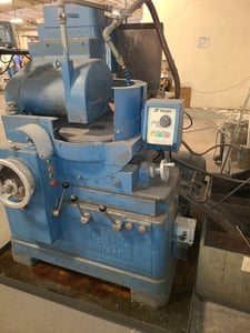Heald #261, Horizontal Rotary Surface Grinder, 16" Electro Magnetic, 1680 RPM, 225 RPM, 440 V., 14" Grind