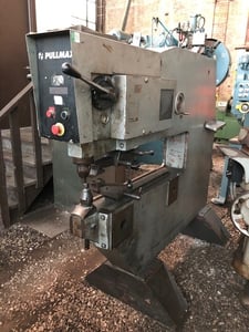 No. P201 Pullmax, 9/32" capacity, 7 stroke lengths, .067" - .276", 42" throat, 400-4000 SPM, excellent, (3