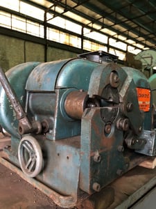 2" Lakeland #P232, air vise, flares/squares/burrs, 1/8"-2" OD, beads 1/4"- 1-1/2", vari-speed