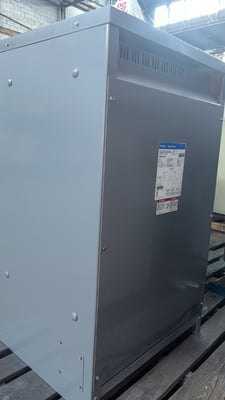 112.5 KVA 480 Delta Primary, 208/120 Secondary, Cutler Hammer, dry, w/taps