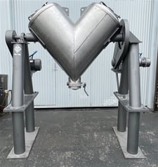 10 cu.ft. Patterson, Stainless Steel liquids-solids V-blender with valve & covers