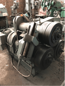 4" x 4" x 3/4" Steco #SBM/4-HYD, capacity leg in: 3-1/2" x 3-1/2" x 5/8", hydraulic roll adjust, 1975