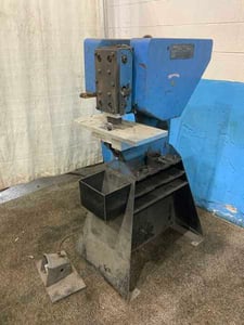 35 Ton, Mubea #KL-33, single end punch, 8" throat, 72 SPM, 2 HP, electric foot pedal, tooling
