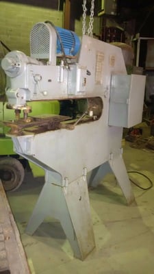 No. TAS41 Trumpf Metal Former Nibbler, 40" throat, adjustable radius center stop