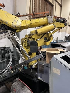 Fanuc, S-420iF, 6-Axis robot, R-J2 controller, 120 kg payload, floor mount