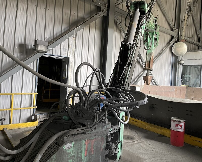 Tramac #TX-72, rock breaker stationary boom with accessories, 75 HP, 24' reach