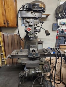 Tree #2UVR, Vertical Milling Machine, Incudes Elephant Vise, Good Condition