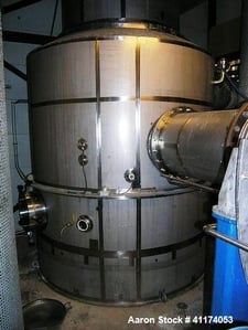 MVR Falling Film Vacuum Evaporator, 4000-4200 kg/hr. Water Evaporation, (745) 38 x 6 meter Pipes
