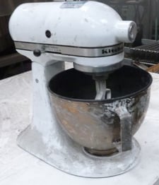 Hobart KitchenAid tilt, 10 speed mixer, 4.5 qt., 2 spade mixers, 120 V.