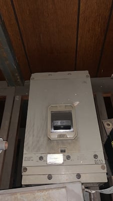 2000 Amps, ITE, HR3-B2000, adjustable trips, 460 Volts