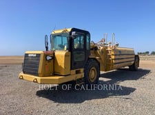 Caterpillar 613G WT, Water Truck, 15946 hours, S/N: DXA00101, 2010