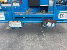 Genie Industries GLAZEGISL, Articulated Boom Lift, S/N: 9AR41398,