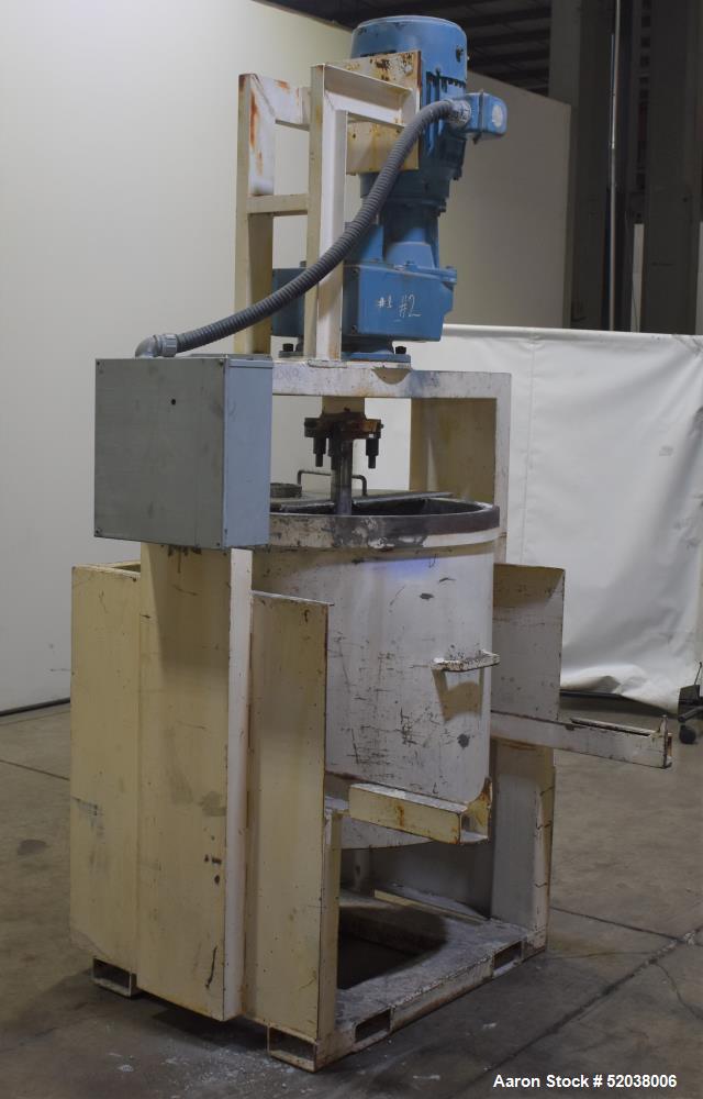 Attritor, 80 gallon, Non-jacketed mixing vessel, 28-1/2" diameter x 29-1/2" deep, 2-1/4" diameter x 36" L
