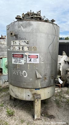 550 gallon Imperial Steel, Reactor, Stainless Steel, Vertical, 54" diameter x 52" straight side, 68 psi @ -20