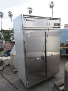 Victory 2-door commercial refrigerator