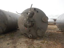 2800 gallon Stainless Steel mixing tank with mixer