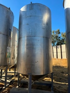 750 gallon 316 Stainless Steel tank, single wall design, 4' dia. x 8' straight side, cone bottom
