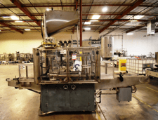 Automatic inline 3-spindle screw capper with capacity elevator & hopper