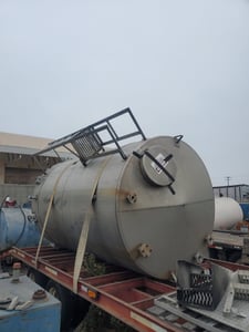 2800 gallon 2800 Gallon Steel Tank With Inside/outside Access Ladder, 24" Manway