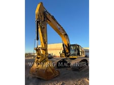 Caterpillar 352, Crawler Excavator, 129 hours, S/N: SYR10029, 2023