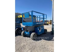 Genie Industries GS3369RTG, Lift Scissor, 1221 hours, S/N: GS6912-1045, 2012