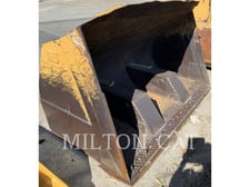 Caterpillar 966G HIGH TIPPING MATERIAL HANDLING BUCKET, Bucket, S/N: 1468081, 2003