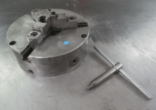 10" Yuasa 3-jaw adjustable Accu-Chuck lathe chuck plain back mount (YMC)